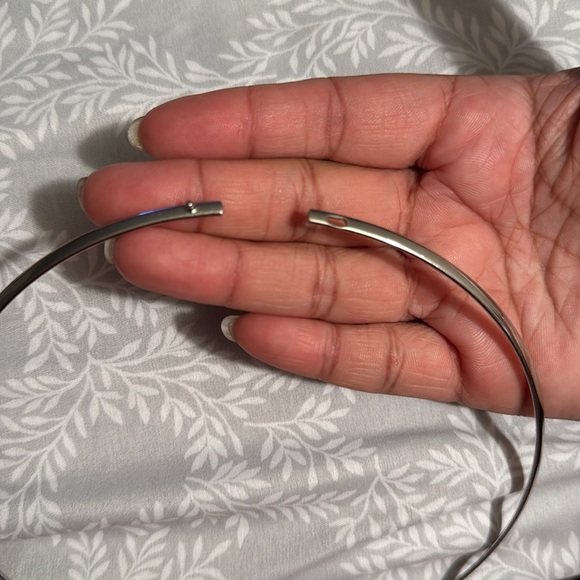 Silver Color Rigid Necklace - Picture 3 of 3